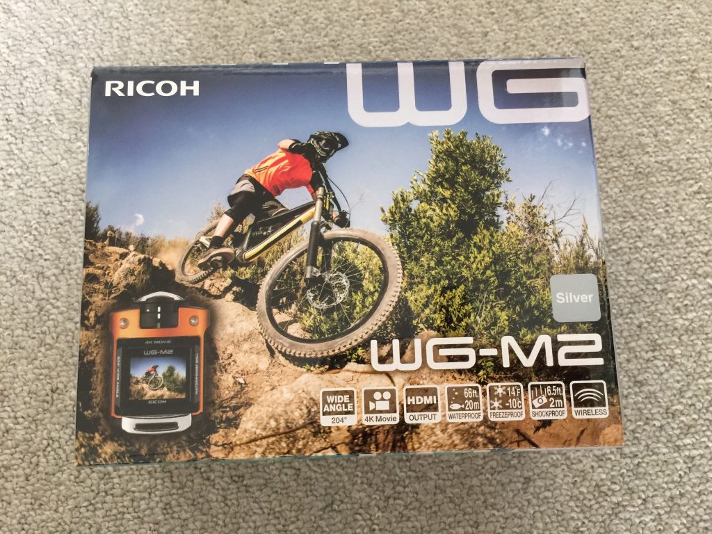 自転車に最適！超広角アクションカメラ「WG-M2」(RICOH)  ゴンタは 